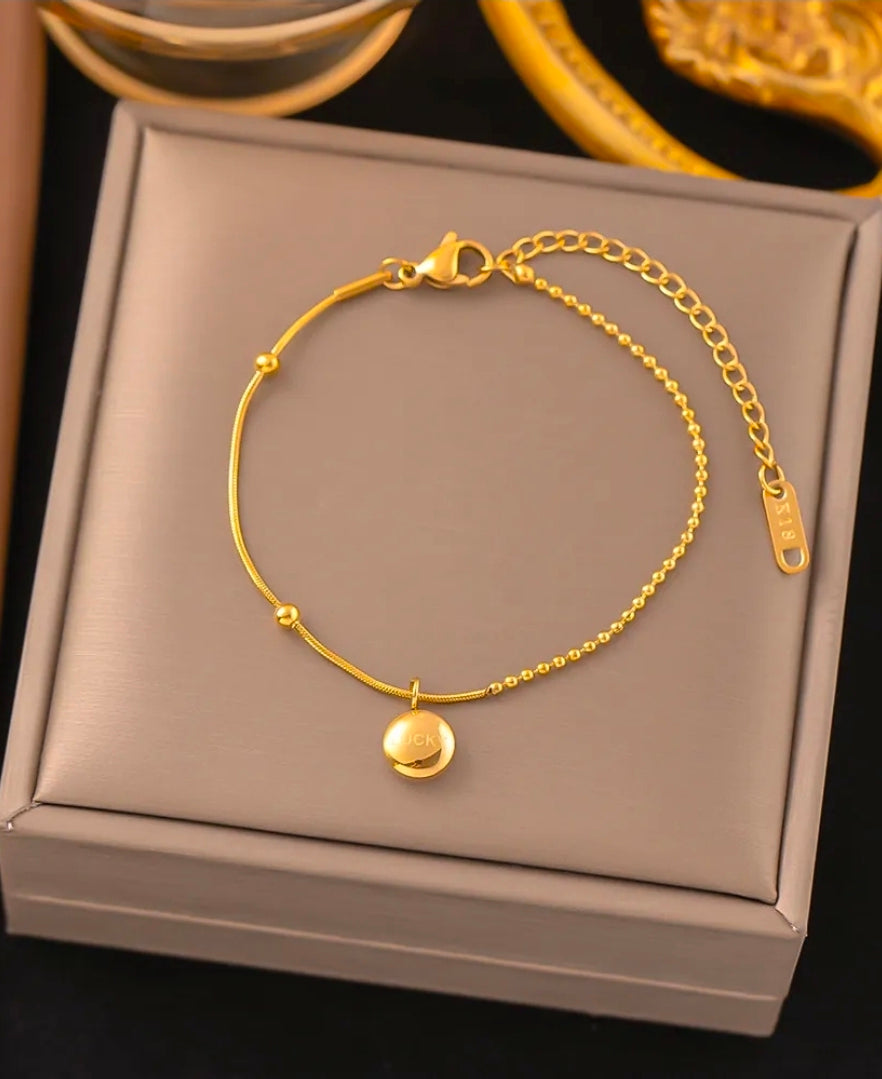 Titanium Steel 18K Gold Plated 
Bracelet For Women Fashion Luxury 
Stainless Steel Heart Butterfly Shell 
Rhinestone Charm Bracelet Jewelry Gift