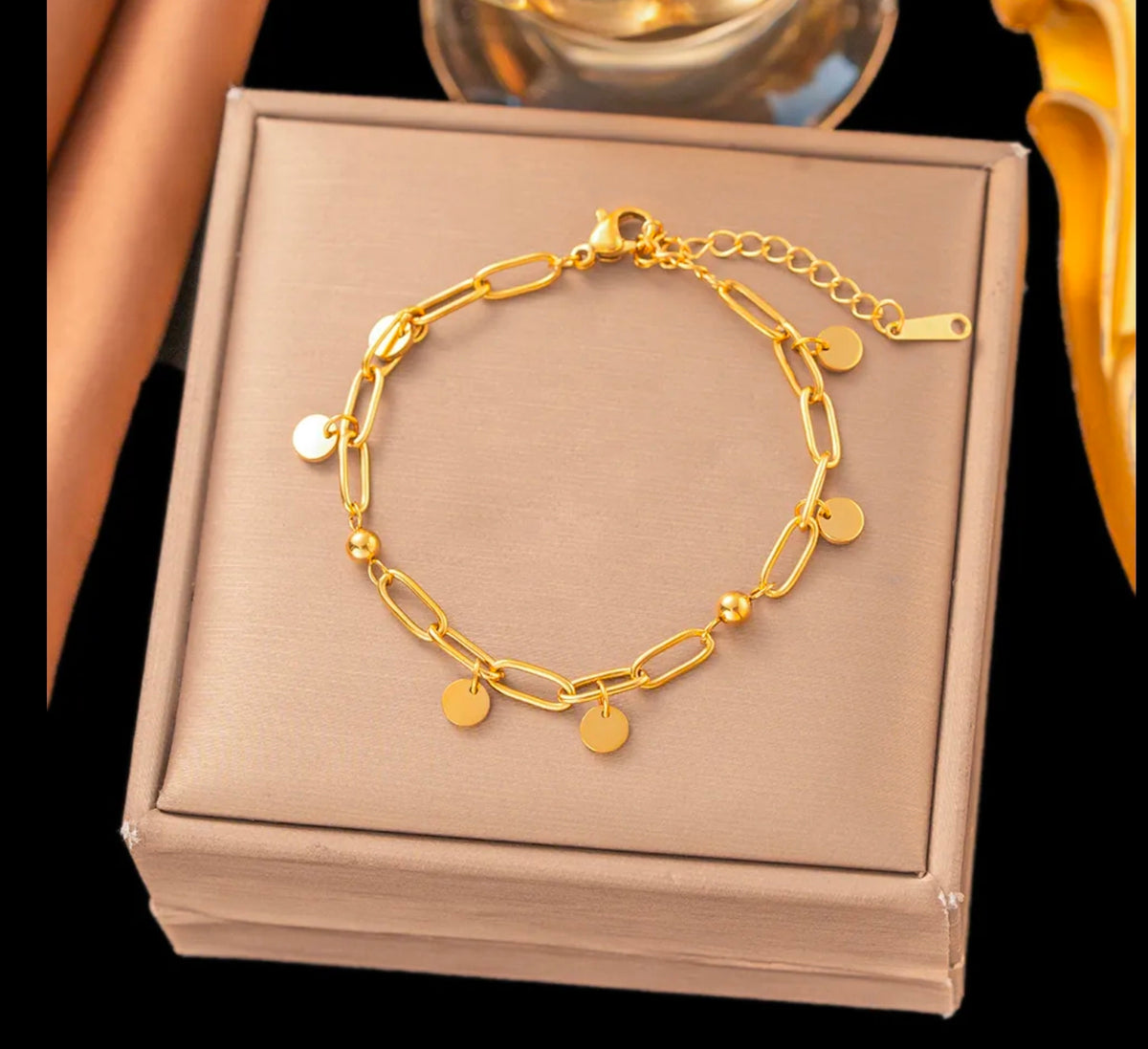 Titanium Steel 18K Gold Plated 
Bracelet For Women Fashion Luxury 
Stainless Steel Heart Butterfly Shell 
Rhinestone Charm Bracelet Jewelry Gift