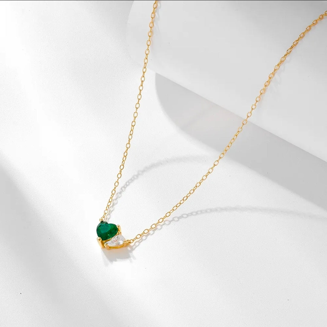 925 Sterling Silver Emerald Heart 
Zirconia Necklace For Women Elegant 
Green Heart Pear Cut Stone Pendant 
Necklaces