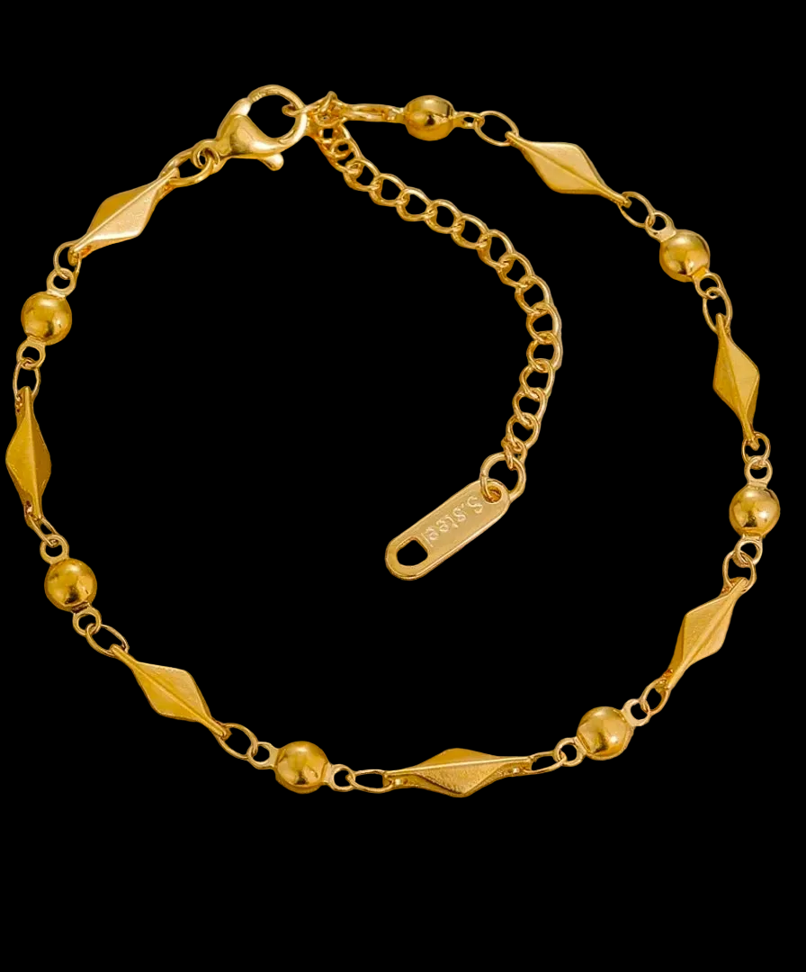 Minimalist Stainless Steel Bracelet 
18K Gold Plated Chain For Women Men 
Unisex Versatile Fashion Jewelry Gift 
Adjustable Snake Rope Cuban Link Style 
Elegant Accessory