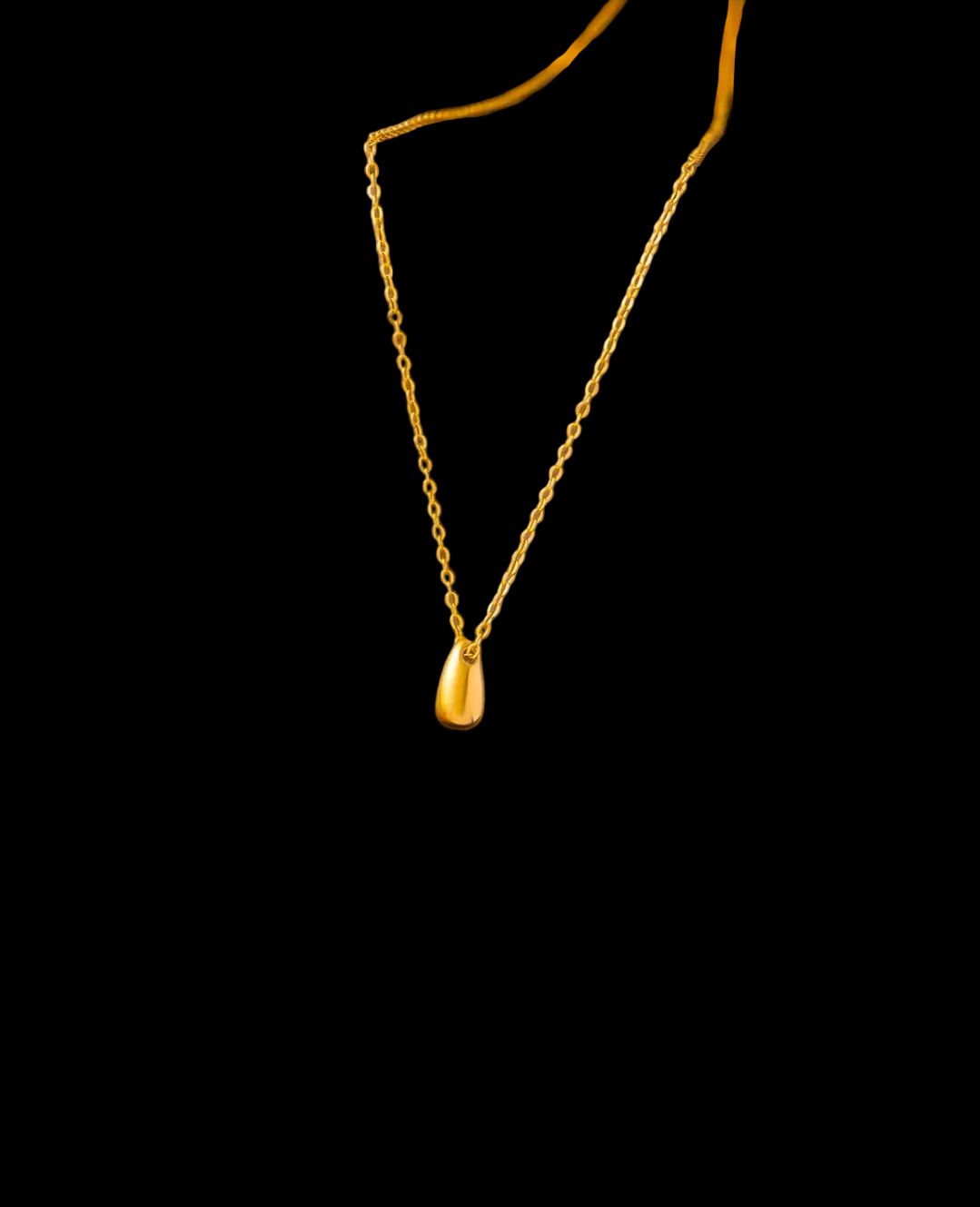 Gold Simple Waterdrop Pendant Necklace