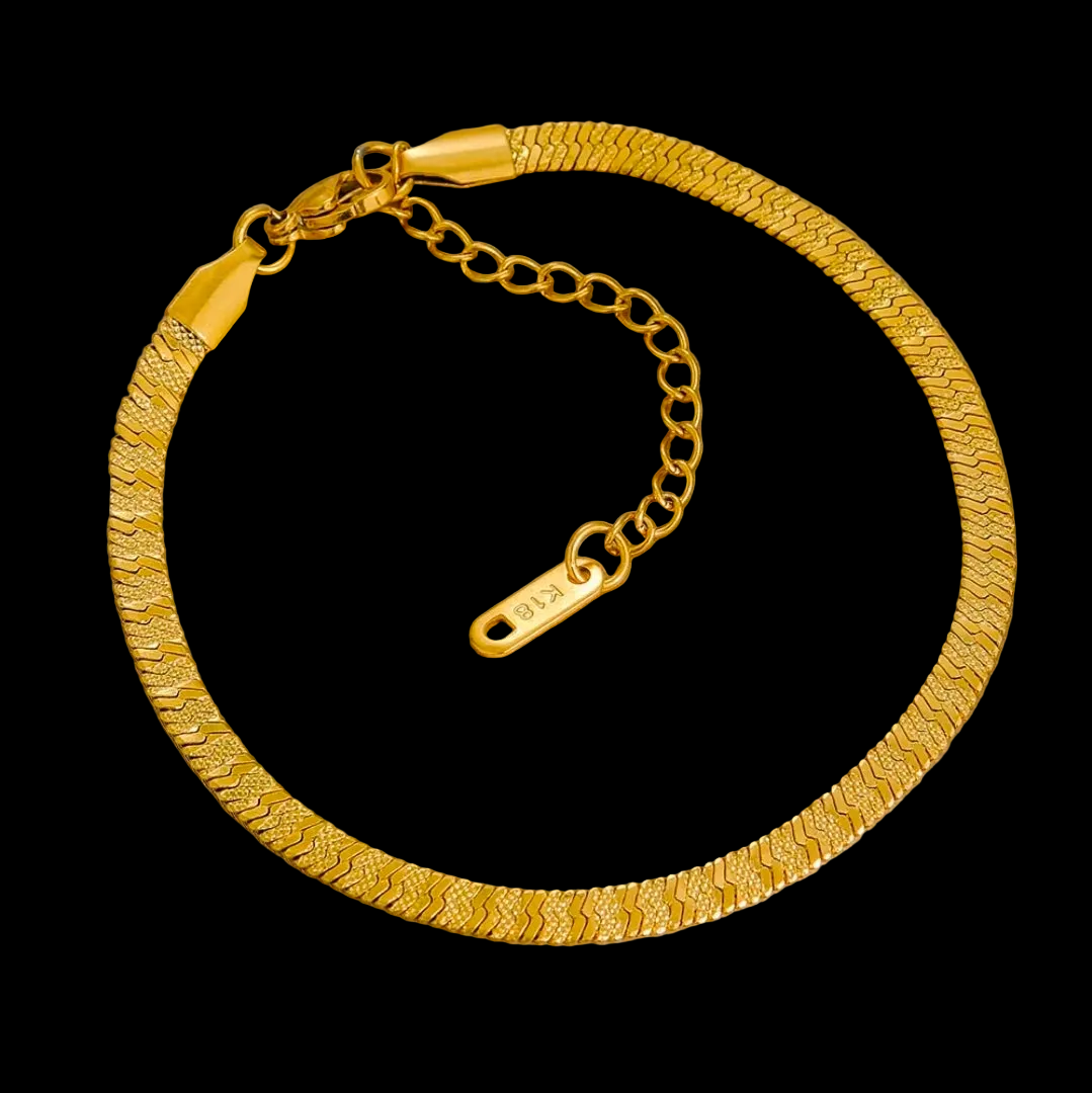 Minimalist Stainless Steel Bracelet 
18K Gold Plated Chain For Women Men 
Unisex Versatile Fashion Jewelry Gift 
Adjustable Snake Rope Cuban Link Style 
Elegant Accessory