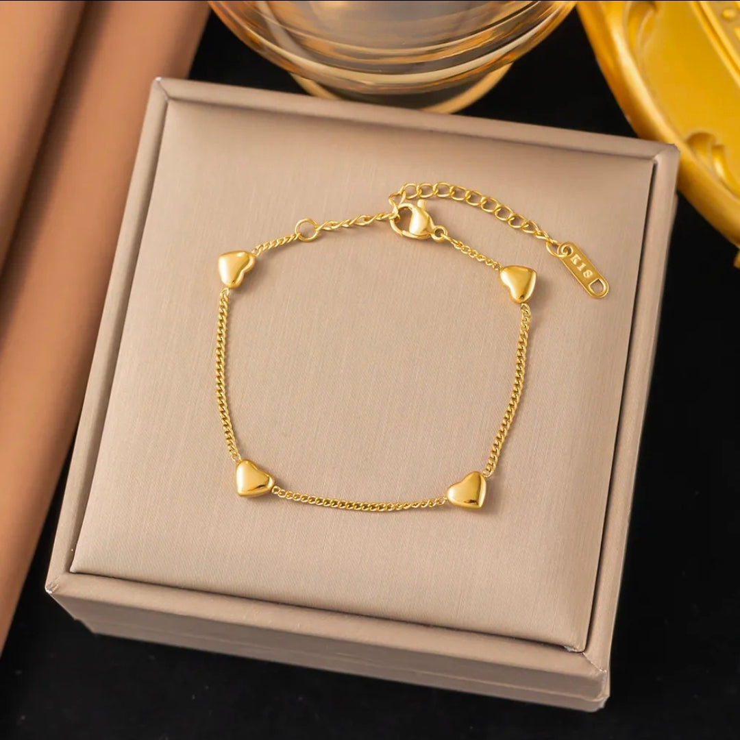 Titanium Steel 18K Gold Plated 
Bracelet For Women Fashion Luxury 
Stainless Steel Heart Butterfly Shell 
Rhinestone Charm Bracelet Jewelry Gift