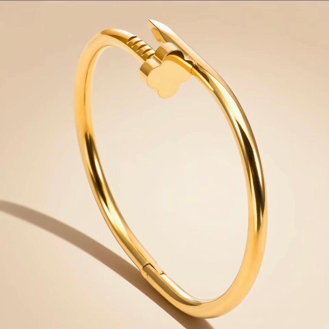 Stainless Steel Bangle For Women Clover Roman Numeral Nail Design Fashion Jewelry
