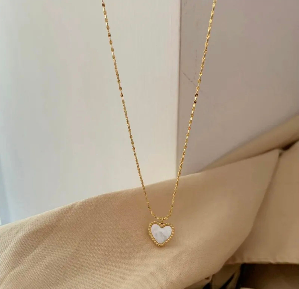 Mother of Pearl Heart Gold Plated Stainless Steel Necklace For Women Fashion Jewelry Minimalist