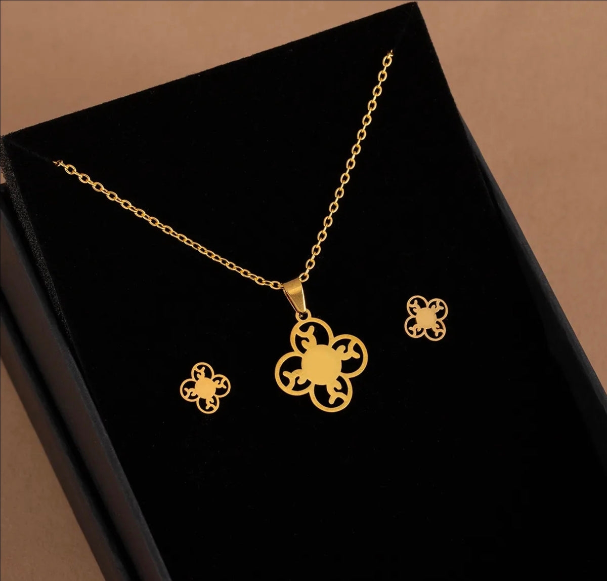 Fashion Jewelry Necklace And 
Earrings For Women 304 Stainless Steel 
18K Gold Plated Hollow Heart Rose 
Flower Gift