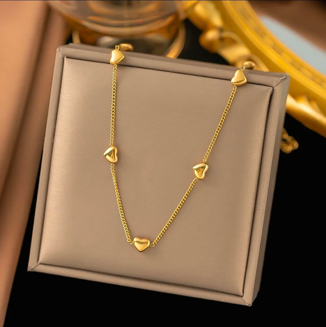 Gold Eight Hearts Pendant Necklace