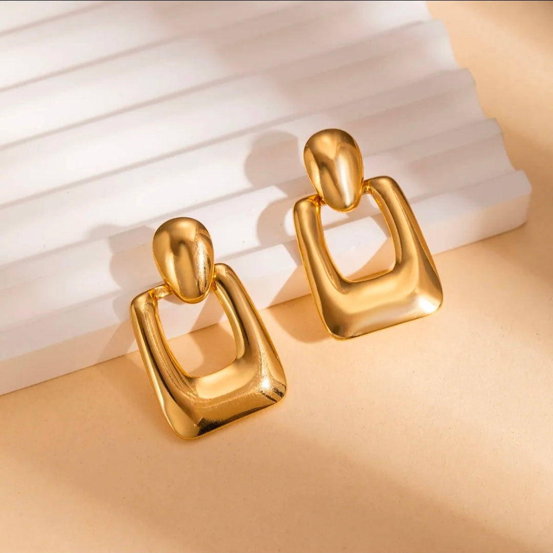 Gold Geometric Hollow Earrings
